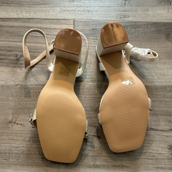 Be Mine | Ivory Satin Bridal Wide Fit Heel - Picture 2 of 3